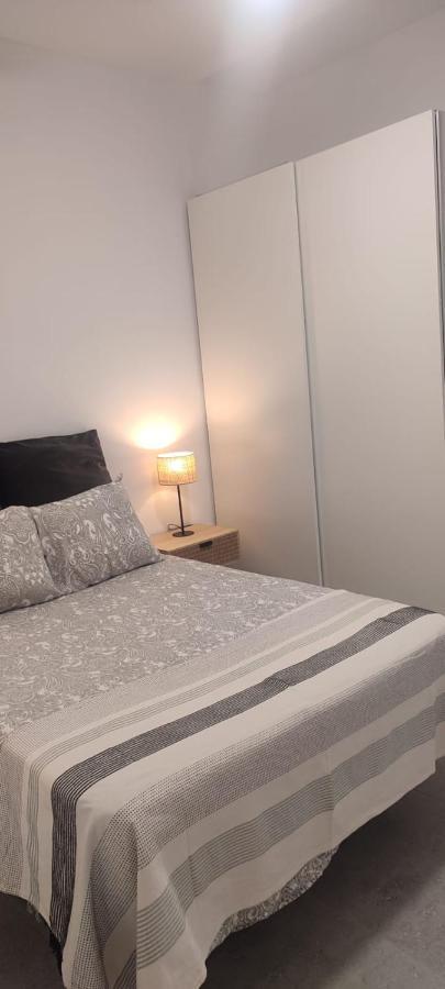 Estupendo Apartamento En Triana Seville Luaran gambar